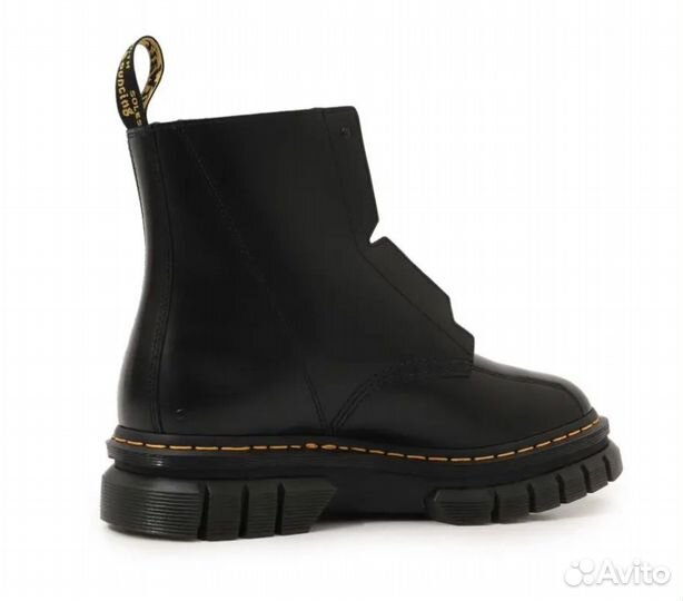 Dr martens a cold wall 1460