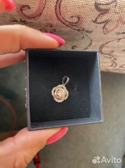 Серебряная подвеска с фианитами