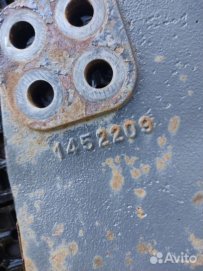 1452209 Кронштейн рессоры левый Daf XF105