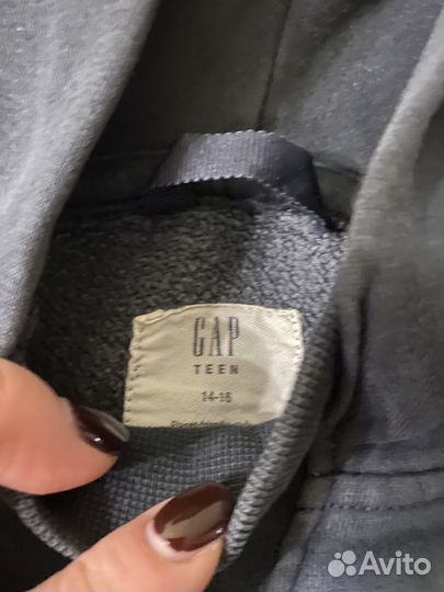 Толстовка Gap для мальчика 14 лет