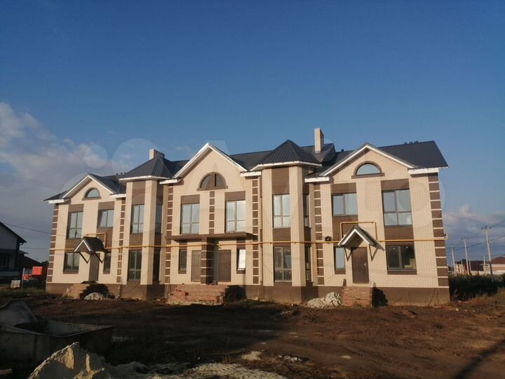 4-к. квартира, 140 м², 1/2 эт.