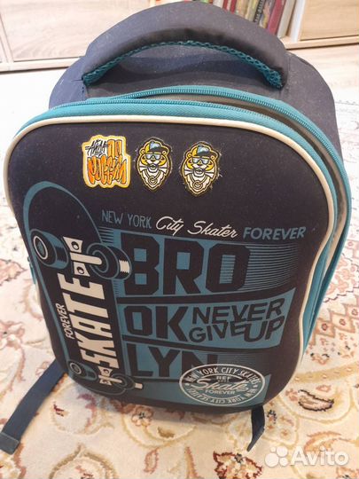 Рюкзак школьный