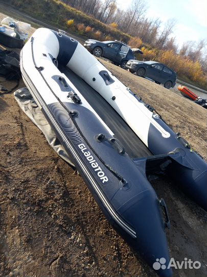 Моторная лодка gladiator 350