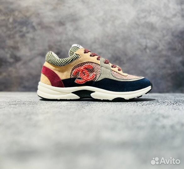 Женские кроссовки chanel