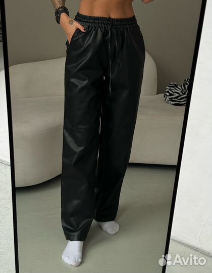 Брюки из экокожи в стиле Zara