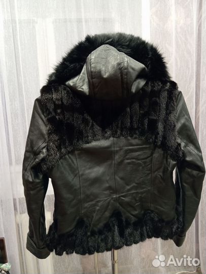 Куртка - безрукавка кожаная женская