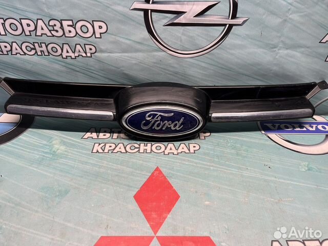 Решетка радиатора Ford Focus 3/11-15г