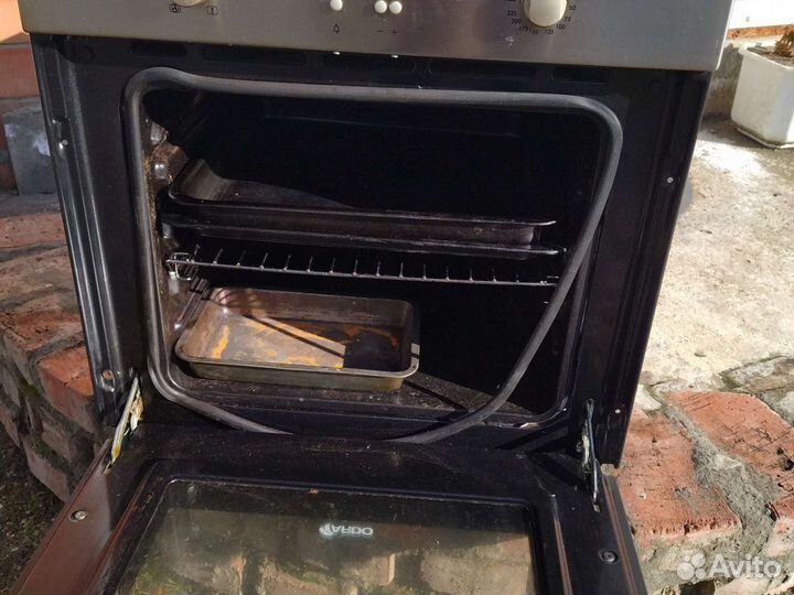 Духовой шкаф