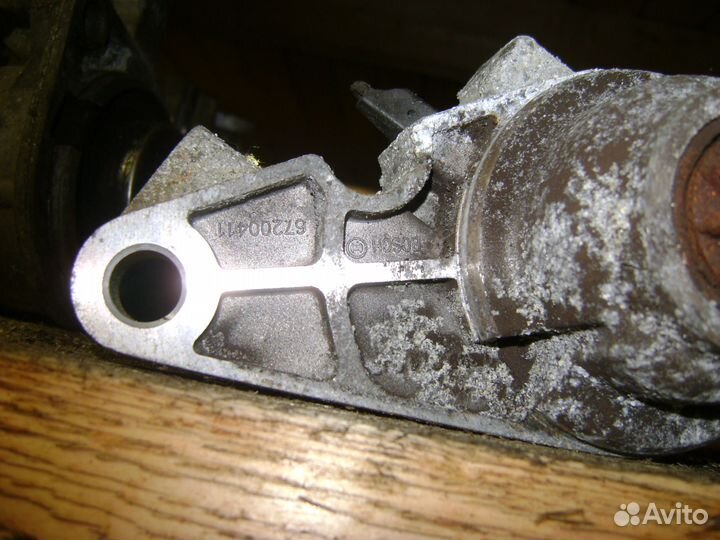 Стартер Volkswagen Polo Bosch 67200411