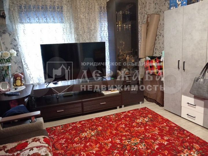 Дом 28,8 м² на участке 5 сот.