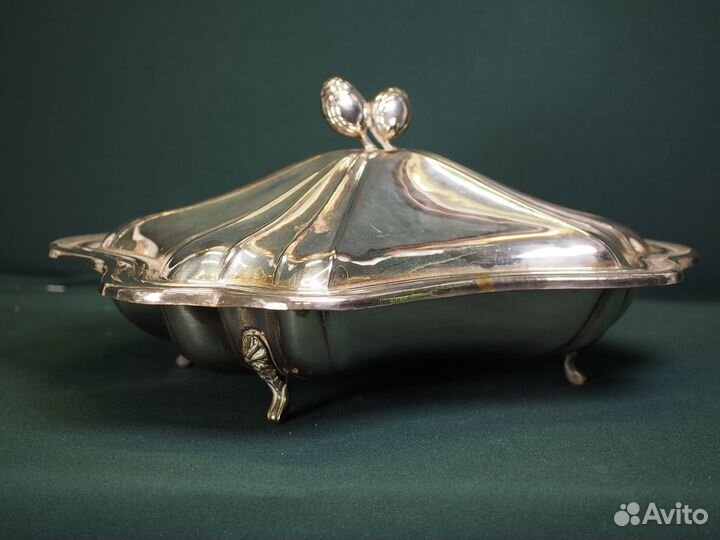 Антикварное блюдо под горячее. Европа