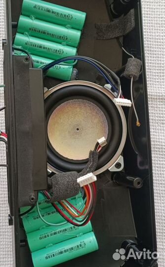 Новая с апгрейдом Harman/Kardon GO Play