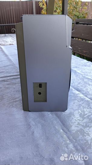 Магнитофон sanyo
