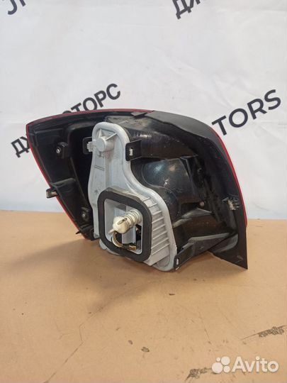 Фонарь задний правый VW Polo 5