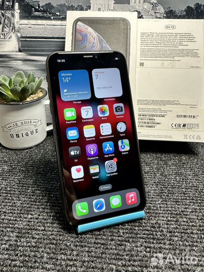 iPhone Xr, 64 ГБ