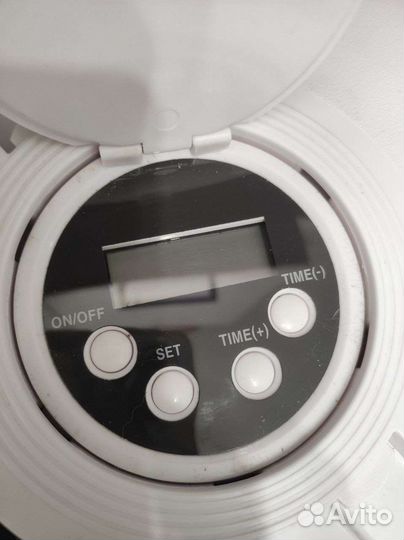 Автоматическая кормушка для животных