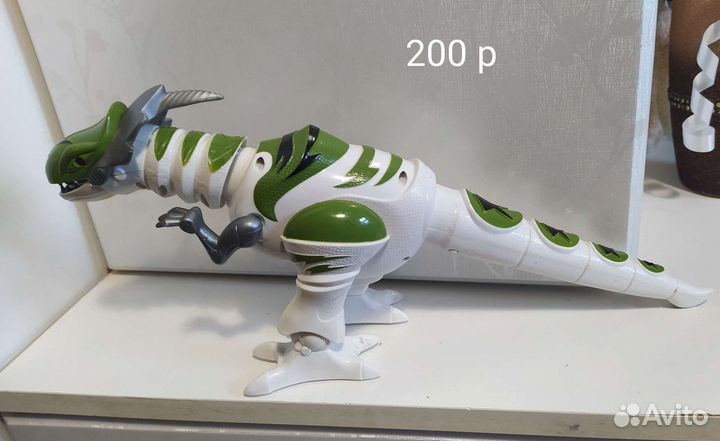 Игрушка робот