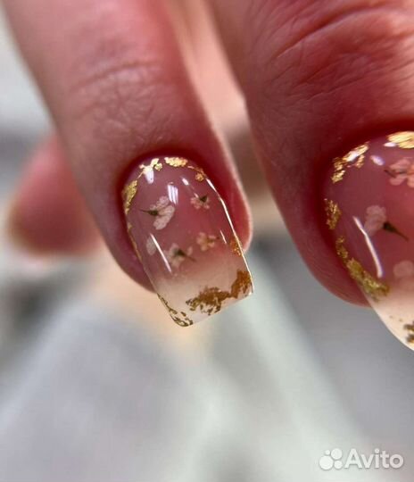 Маникюр,педикюр