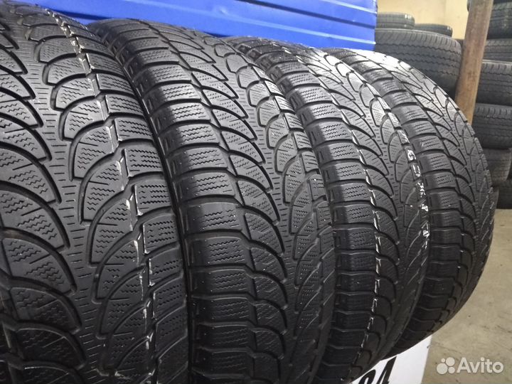 Bridgestone Blizzak LM-80 Evo 235/65 R17 104H