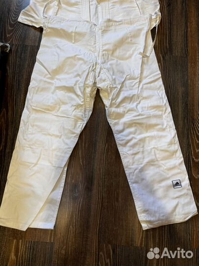 Кимоно перчатки и борцухи