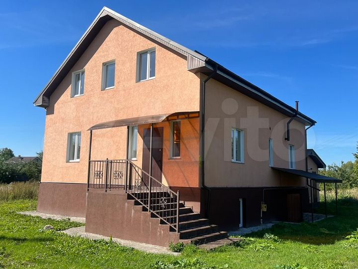 Дом 300 м² на участке 17 сот.