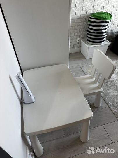 Детский стол и стул IKEA белый