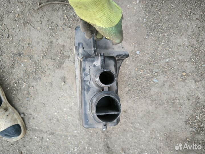 Резонатор воздушного фильтра honda