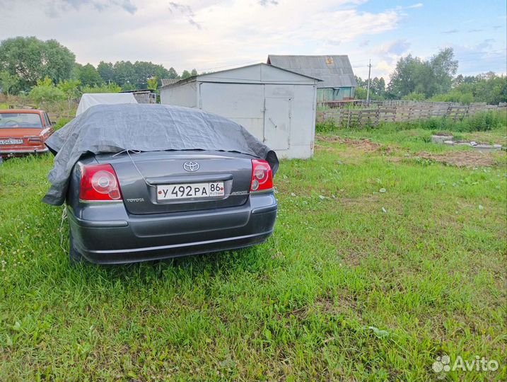 Парковка около аэропорта