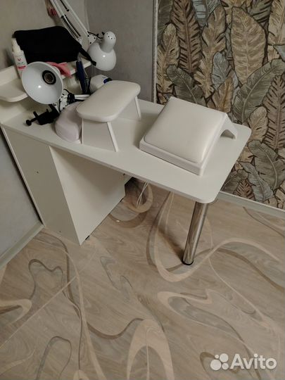 Стол, подставка, Пылесос