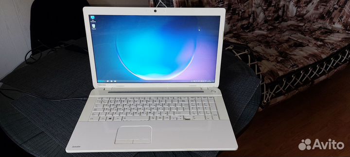 Ноутбук toshiba
