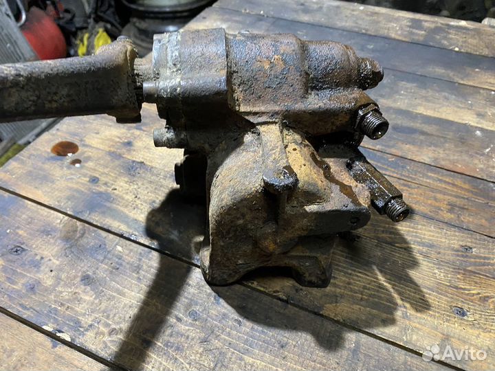 Рулевой редуктор Mercedes Benz W124