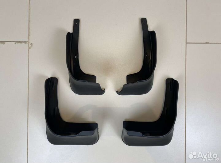Брызговики Toyota corolla 150