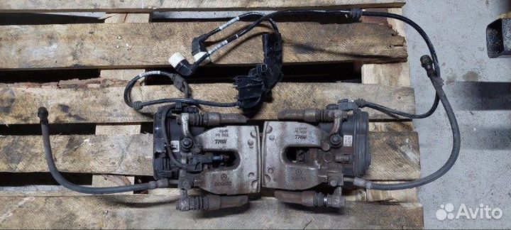 Суппорт тормозной, задний Mercedes-Benz E-200 D