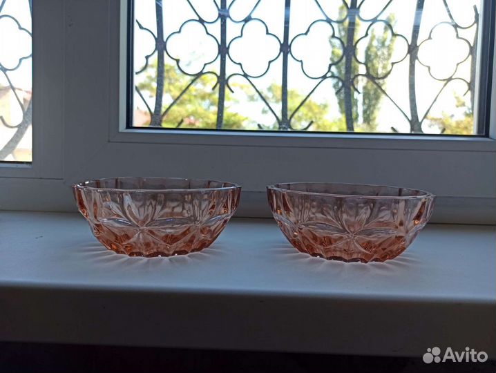 Вазочка розетка цветное стекло СССР