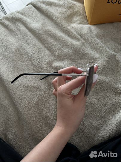 Солнцезащитные очки