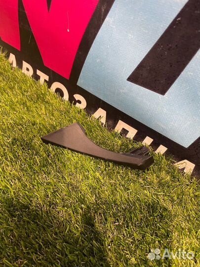 Декоративная накладка торпедо левая Fiat 124 2018