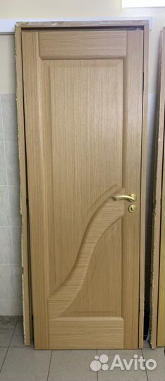 Межкомнатная дверь из массива 70х200 б/у