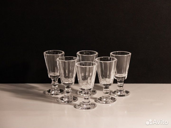Хрустальные рюмки