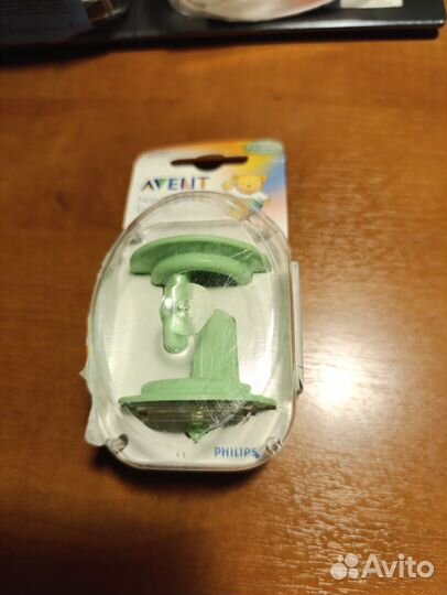 Крышки для бутылочек Avent и носик Avent