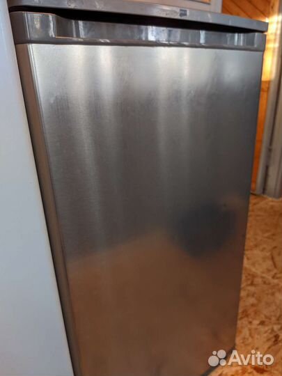 Холодильник Fairline ftw85