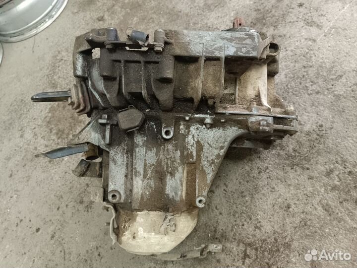 МКПП механическая коробка передач Renault Laguna 1