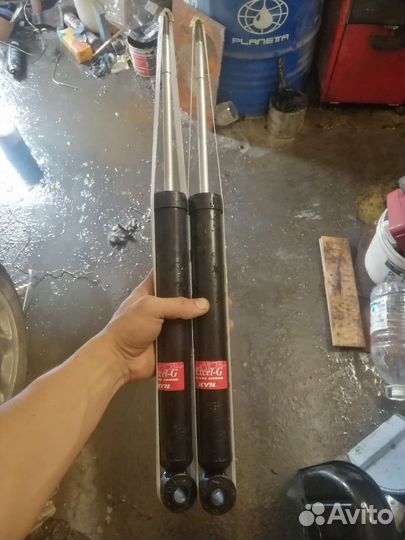 Стойки амортизатора