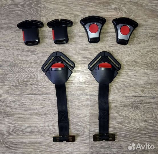 Замок для пятиточечных ремней автокресла