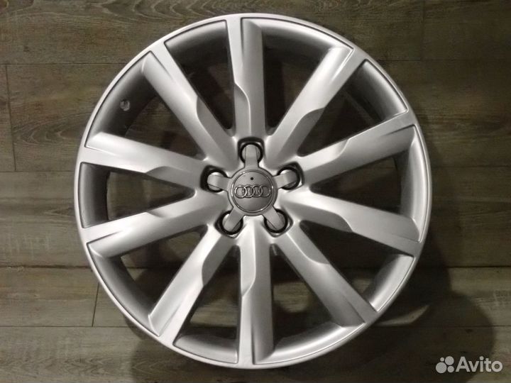 Комплект оригинальных дисков R19 Audi Q5