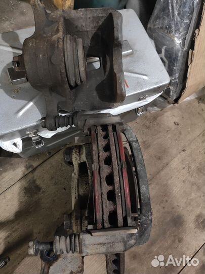 Передние тормоза almera