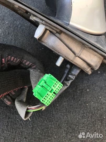 Зеркало лев. перед. Volvo XC70