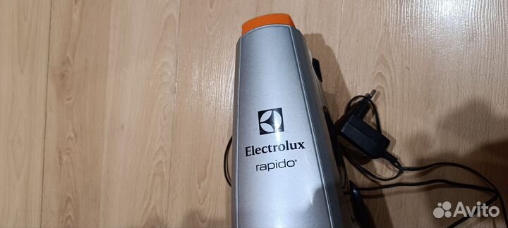 Пылесос Electrolux rapido ZB5112E автомобильный