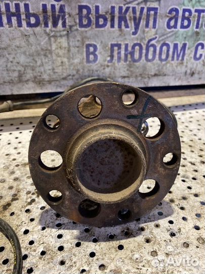 Ступица задняя Volkswagen Passat