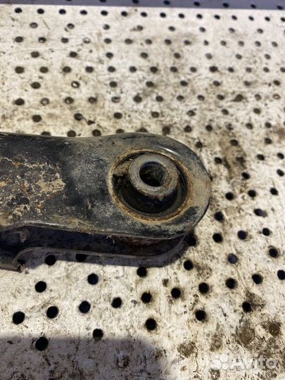 Рычаг задний поперечный правый Mitsubishi ASX