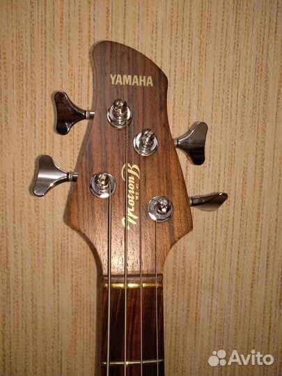 Бас-гитары Yamaha MB 40 MotionB, trbx 504 TBN